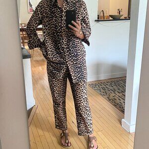 Matching set in Leopard Print from Ganni